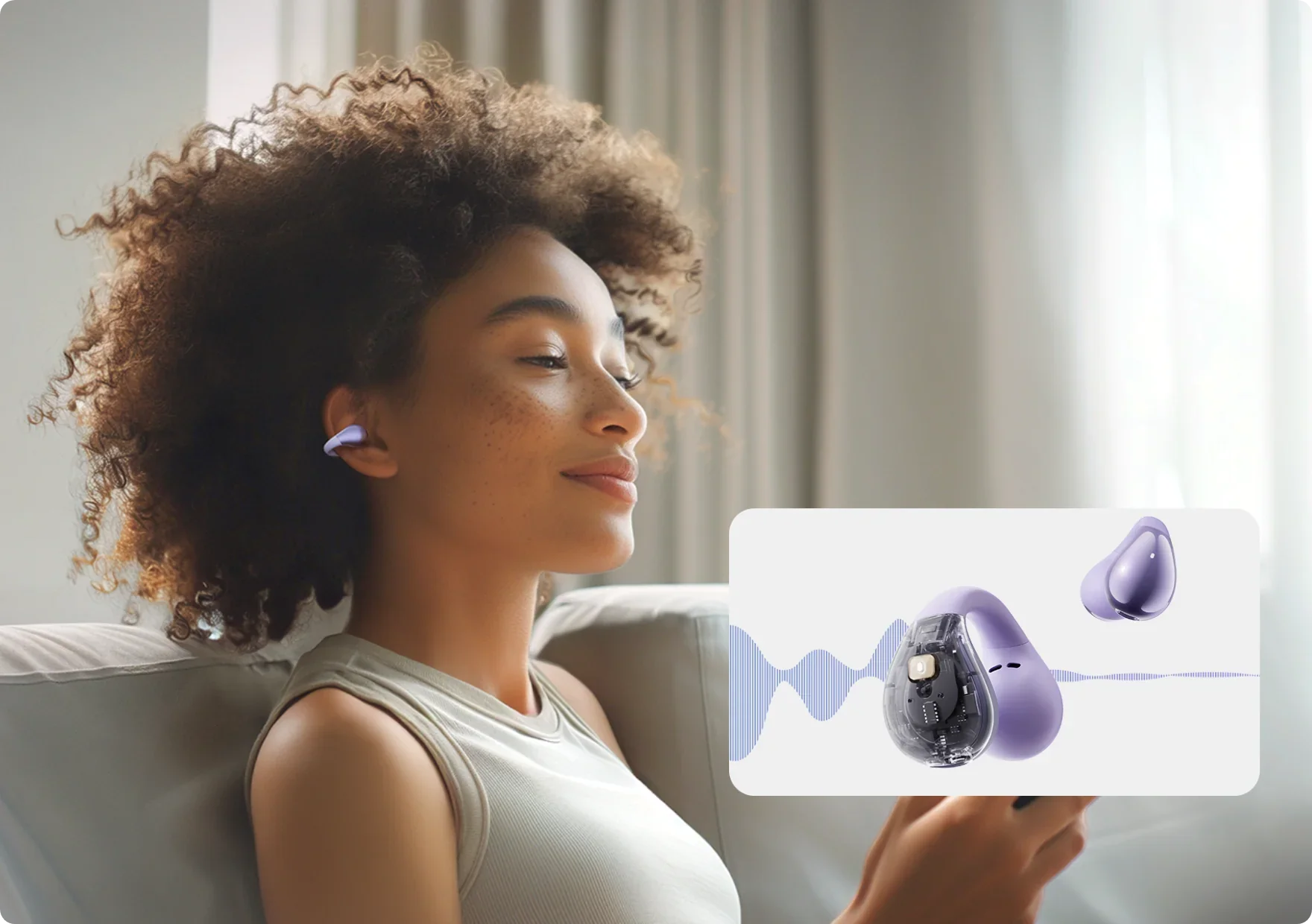 Frau mit lila In-Ear-Kopfhörern, die Musik hört.