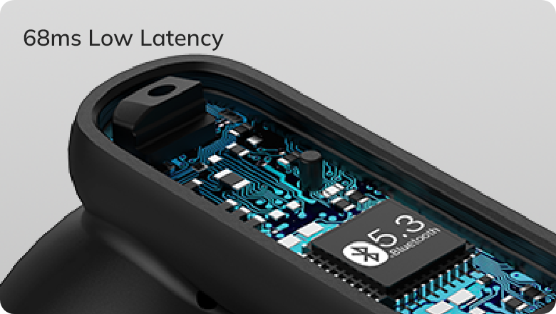 Nahaufnahme der Bluetooth 5.3-Chip-Technologie im Gerät mit 68ms niedriger Latenz für schnelle, verzögerungsfreie Verbindung.
